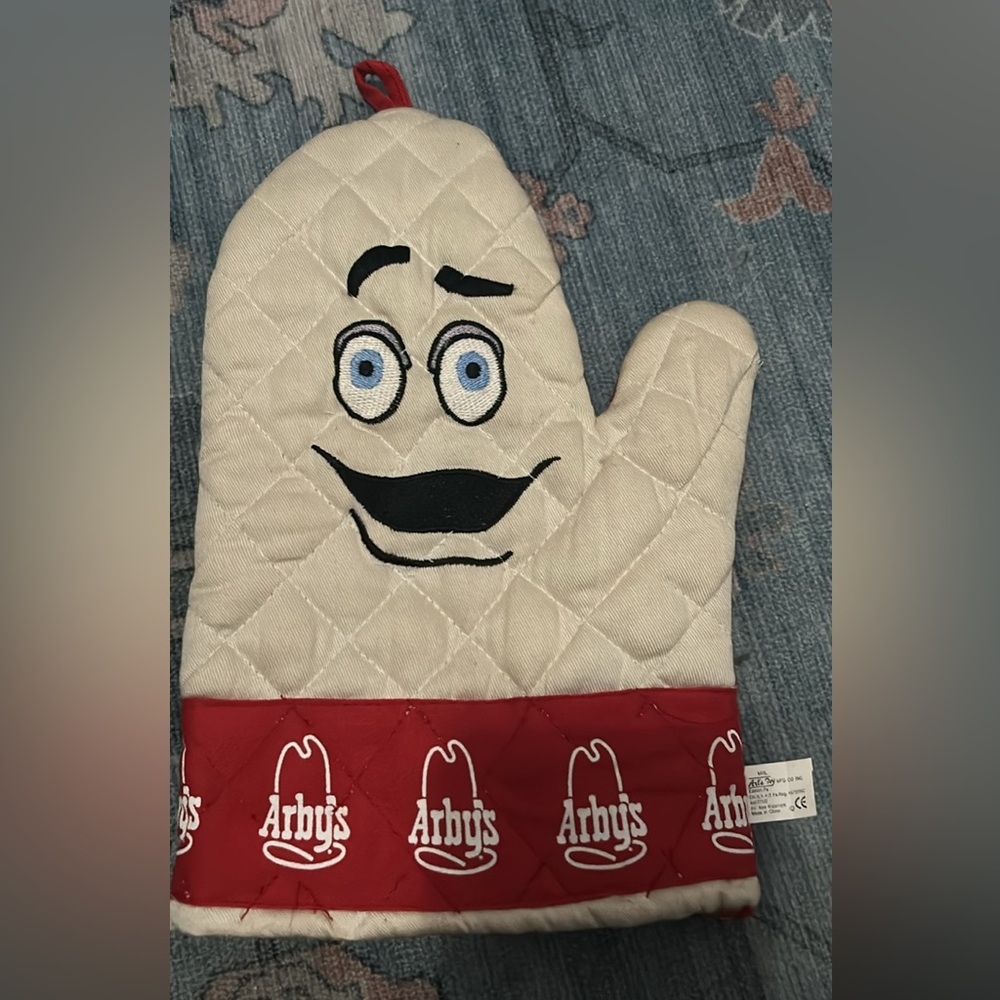 Vintage Arby’s mascot oven mitt